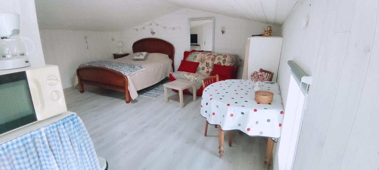 Studio Propre Et Cosy Le Mesnil-en-Vallee Exterior photo